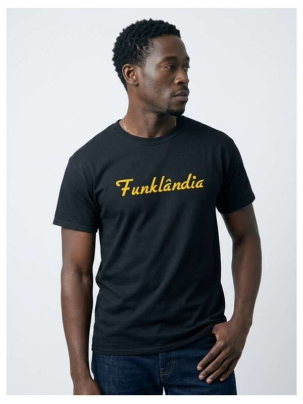 Gabby B “Funklândia” Tee